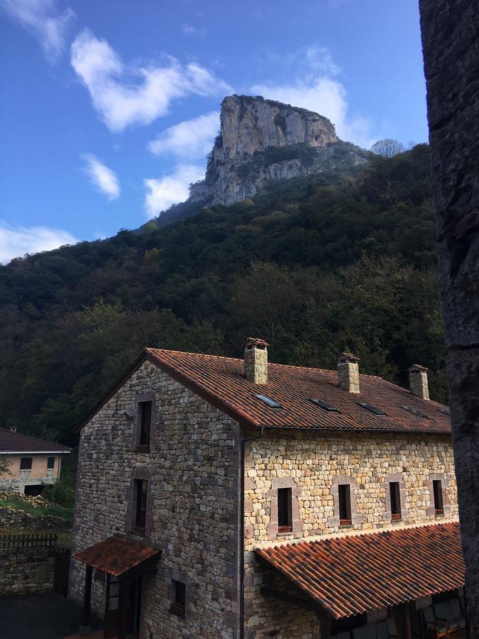 Albergue Cabrales กาเรญา เด กาบราเลส ภายนอก รูปภาพ